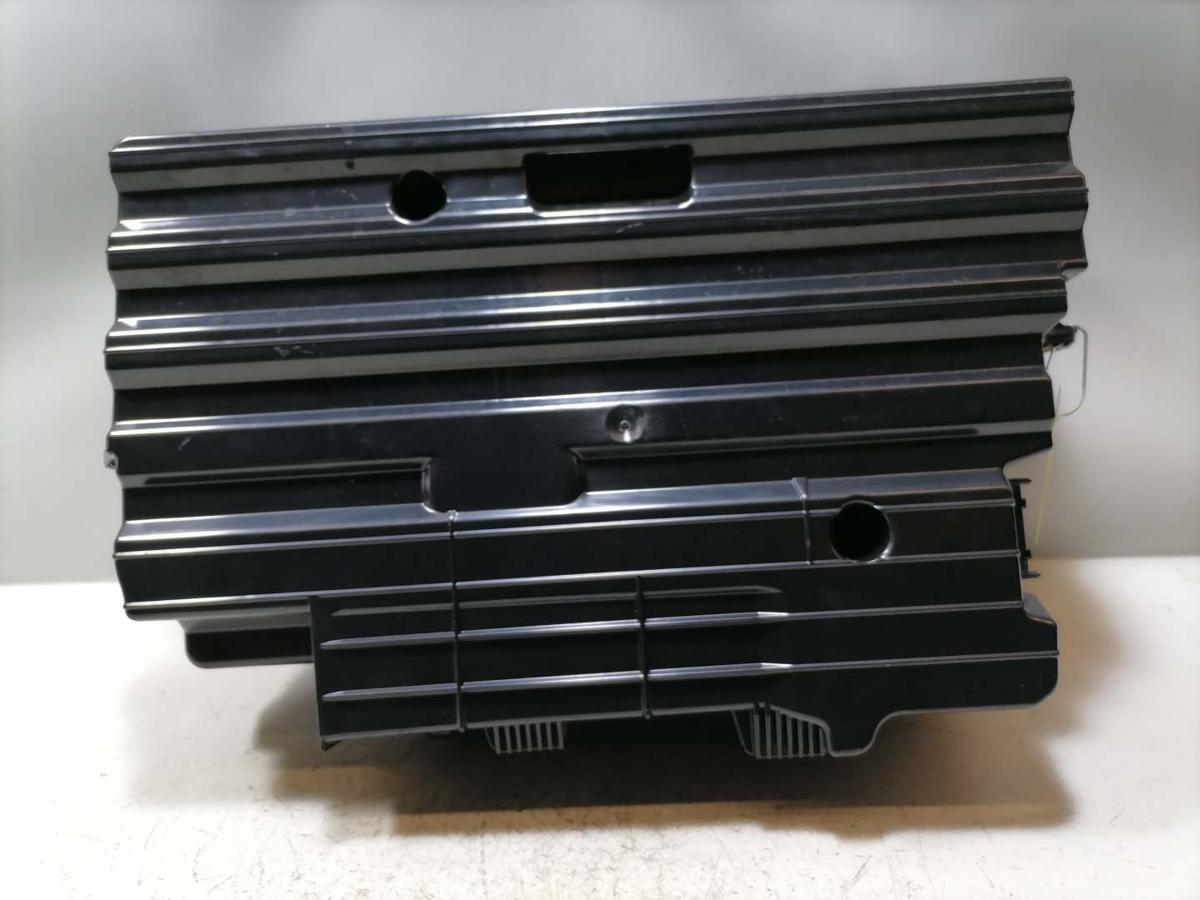 Porsche Macan original Bose Subwoofer Bj.2015